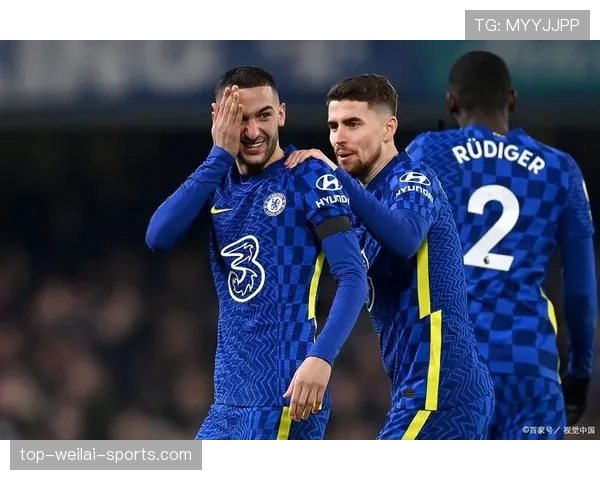 恩佐面对英超豪门时如何掌控比赛节奏：中场调度与对抗强度的适应性分析